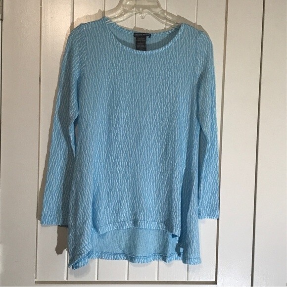 Chelsea & Theodore Knit Top - Picture 3 of 8